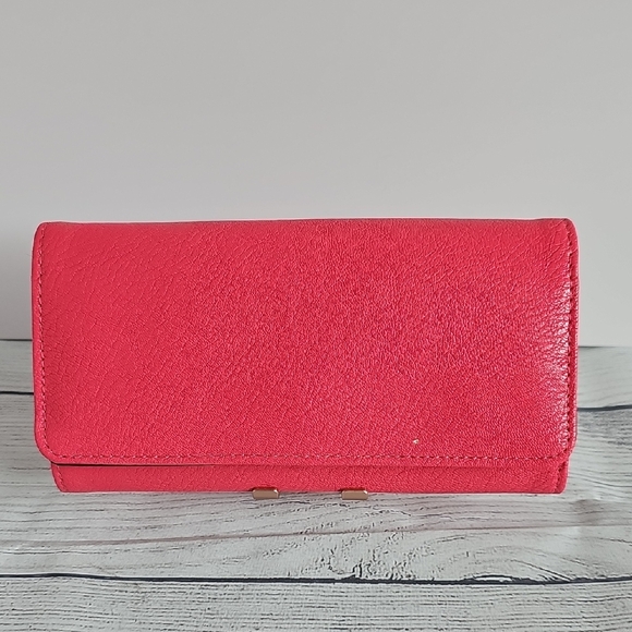 Safe Keeper Handbags - Safe Keeper Hot Pink Leather Wallet